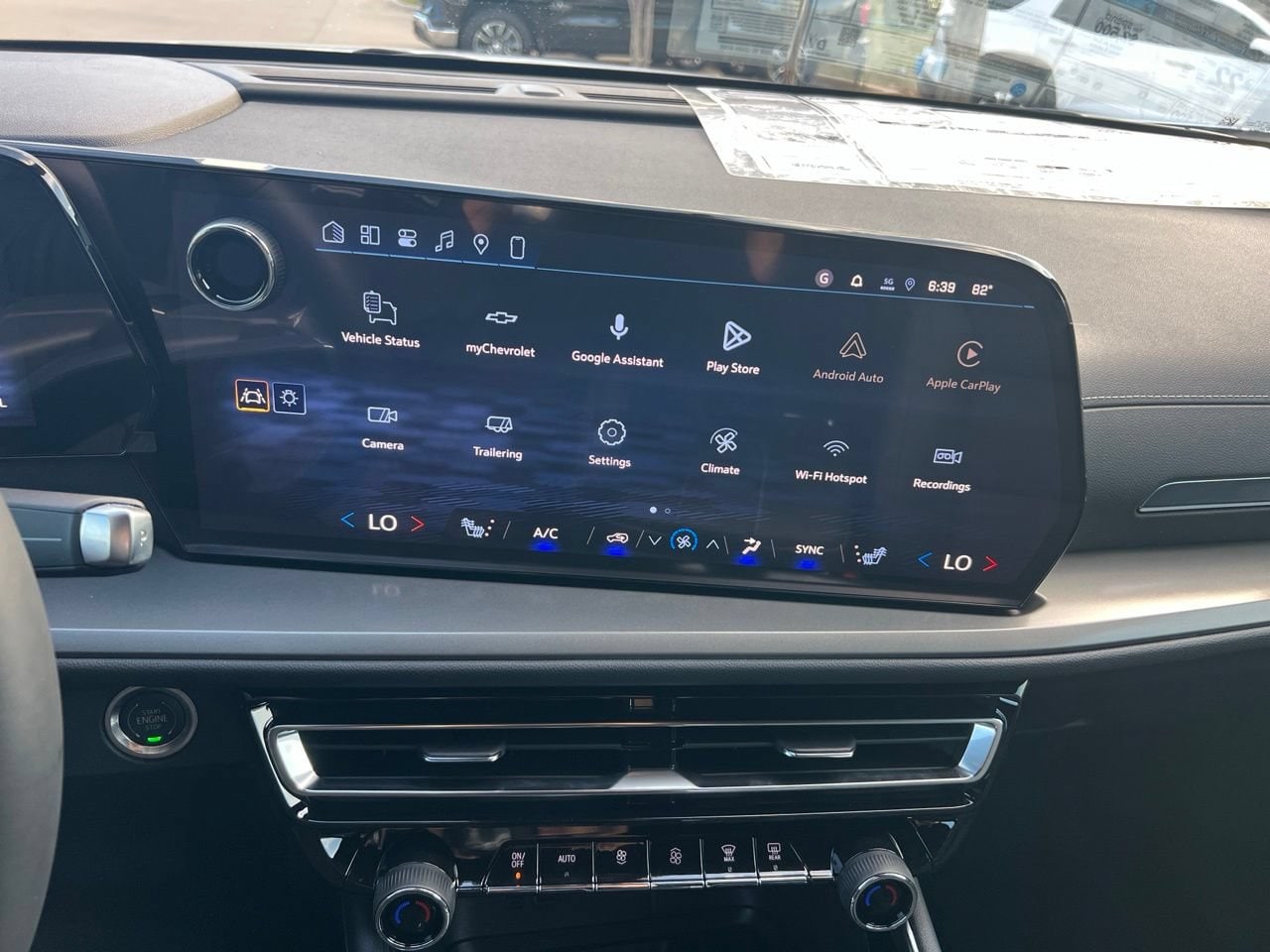 2027 Chevrolet Traverse LT SUV, photo 20