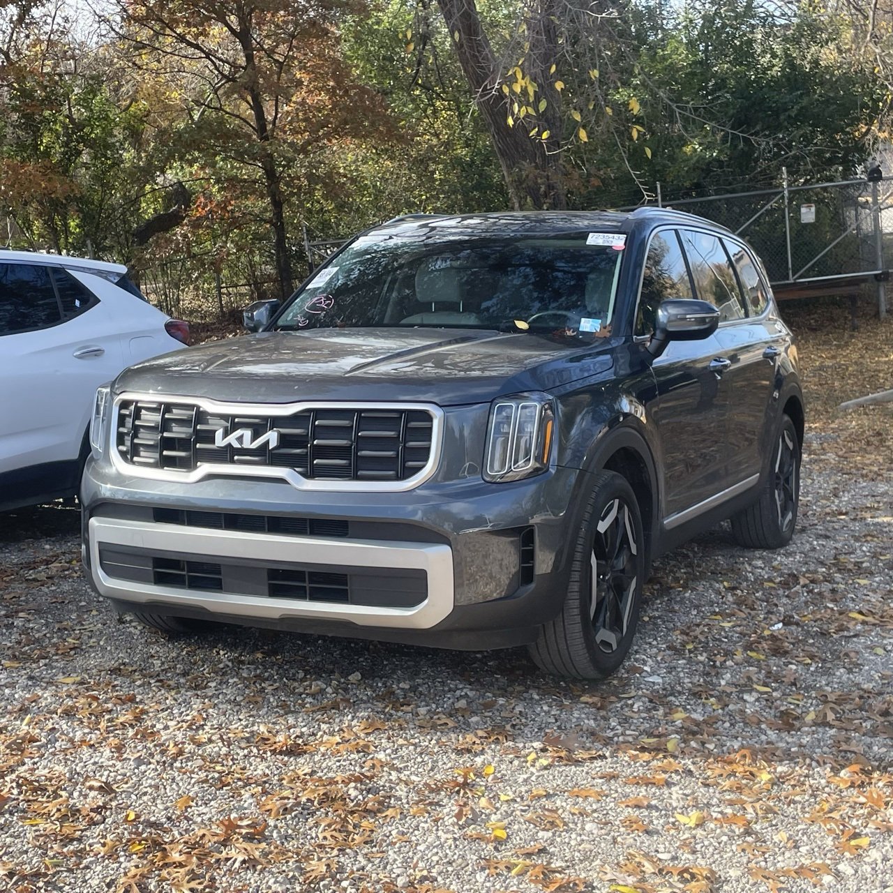 2024 Kia Telluride S's photo