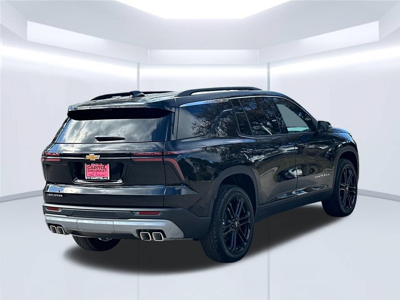 2027 Chevrolet Traverse LT SUV, photo 6