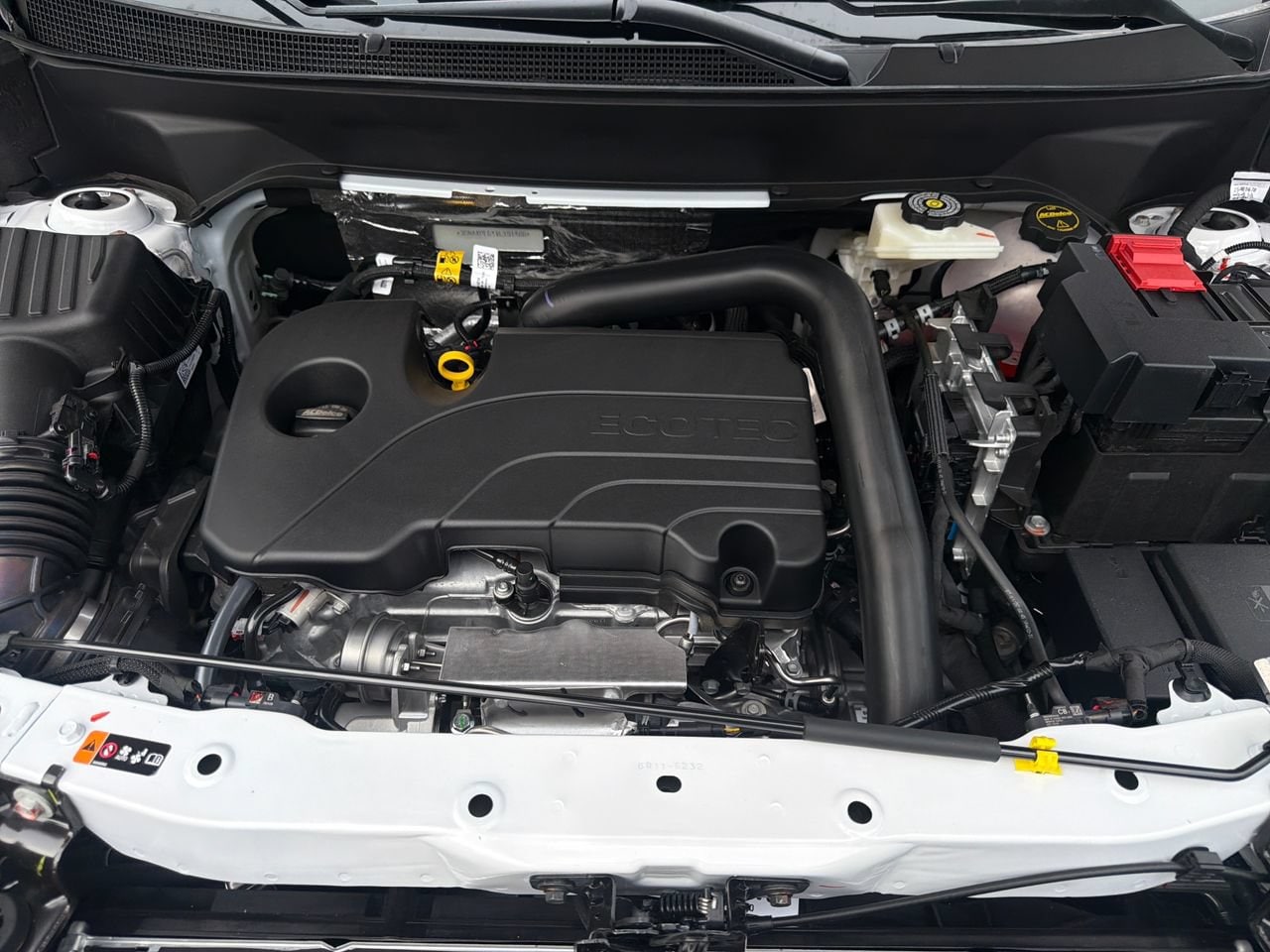 2027 Chevrolet Equinox LT - Photo 23
