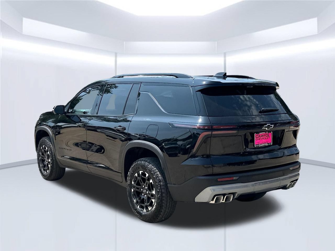 2027 Chevrolet Traverse Z71 SUV, photo 3