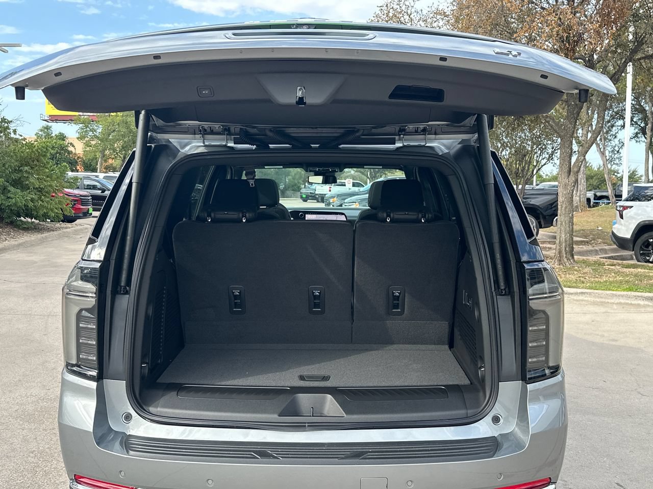 2026 Chevrolet Tahoe LT, photo 25