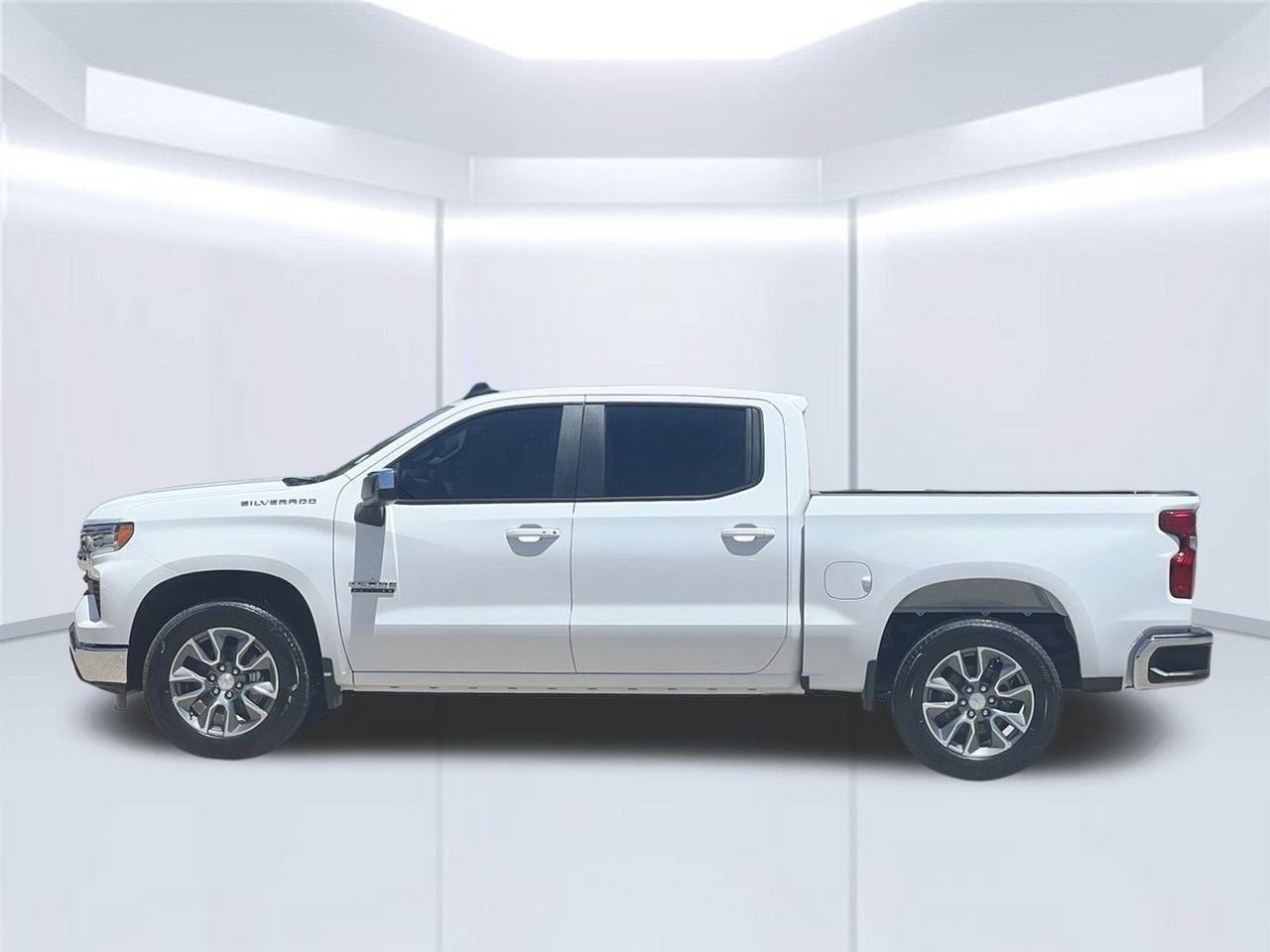 2026 Chevrolet Silverado 1500 LT Truck, photo 2