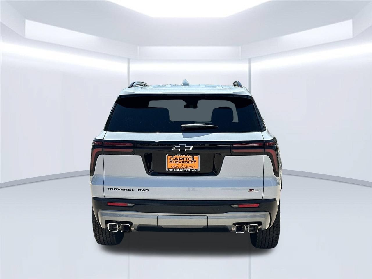 2027 Chevrolet Traverse Z71 SUV, photo 4