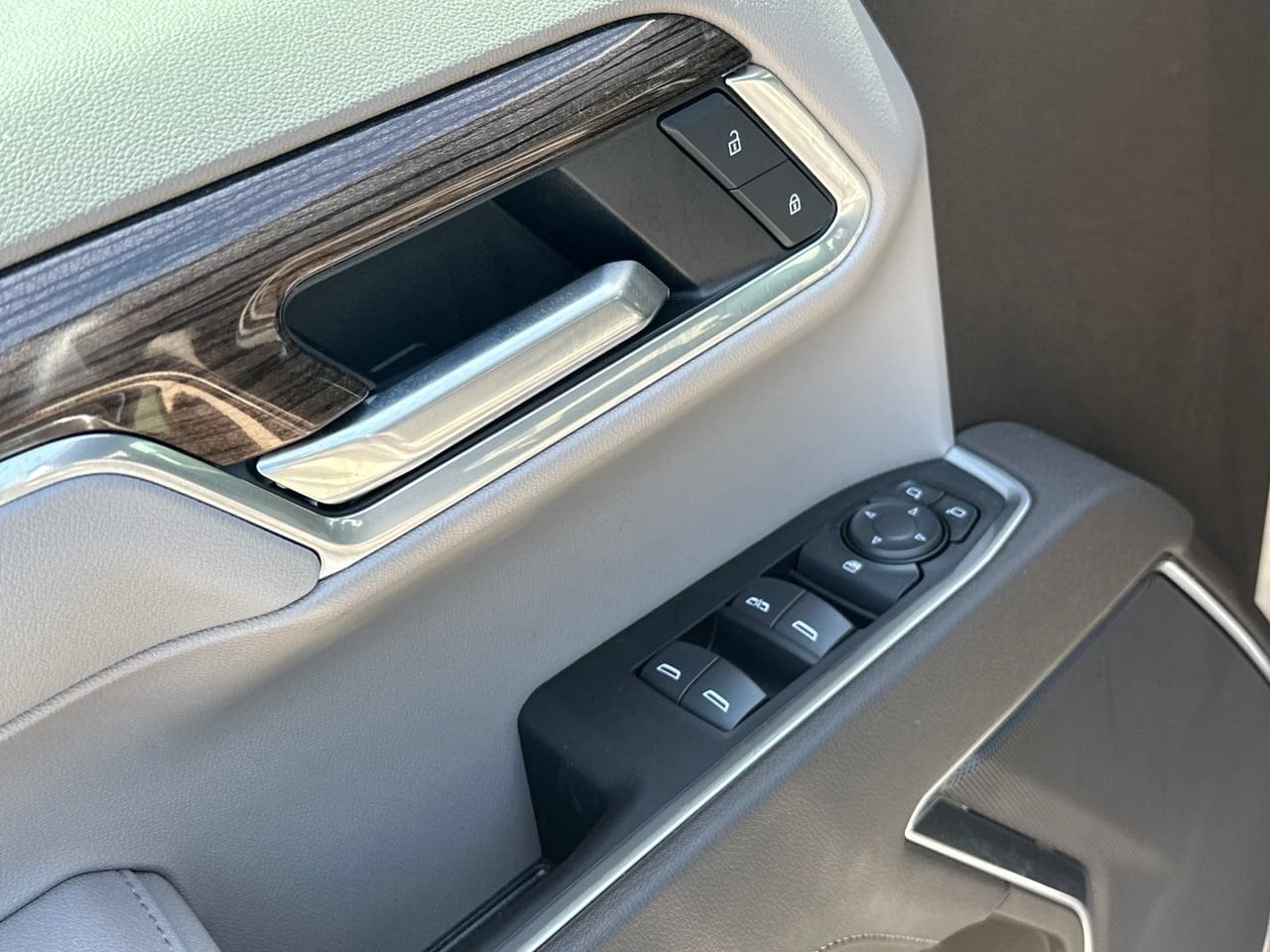 2026 Chevrolet Silverado 1500 LT Truck, photo 12