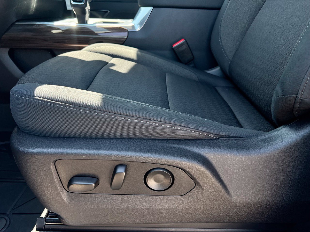 2026 Chevrolet Silverado 1500 LT - Photo 27