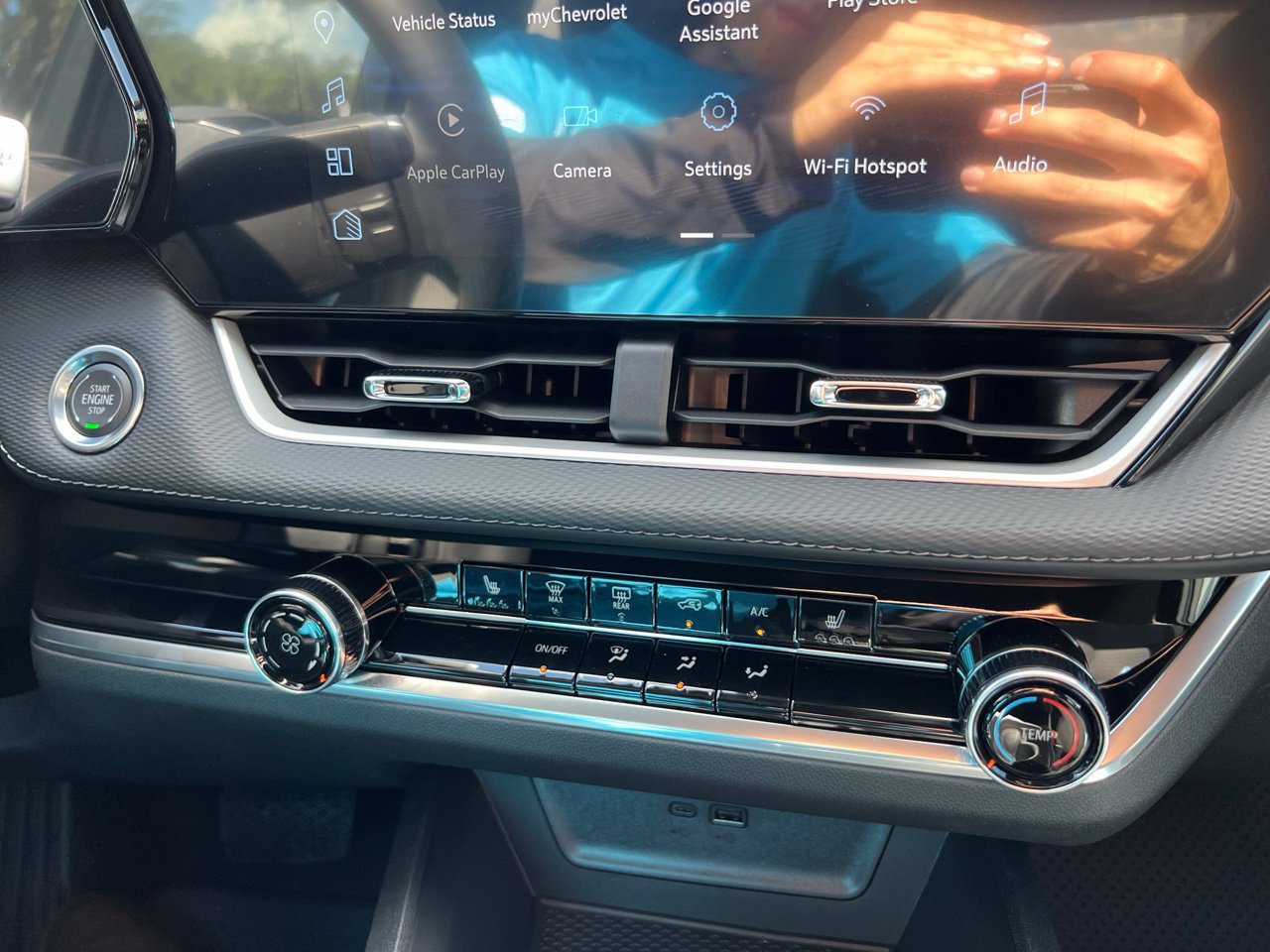 2027 Chevrolet Equinox LT SUV, photo 20