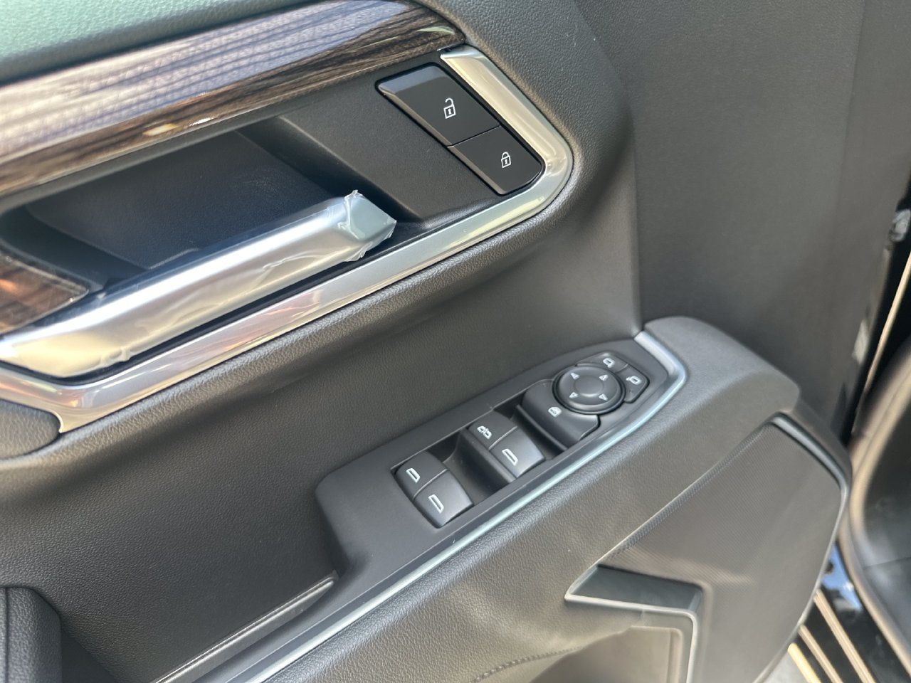 2026 Chevrolet Silverado 1500 LT (2FL) - Photo 11