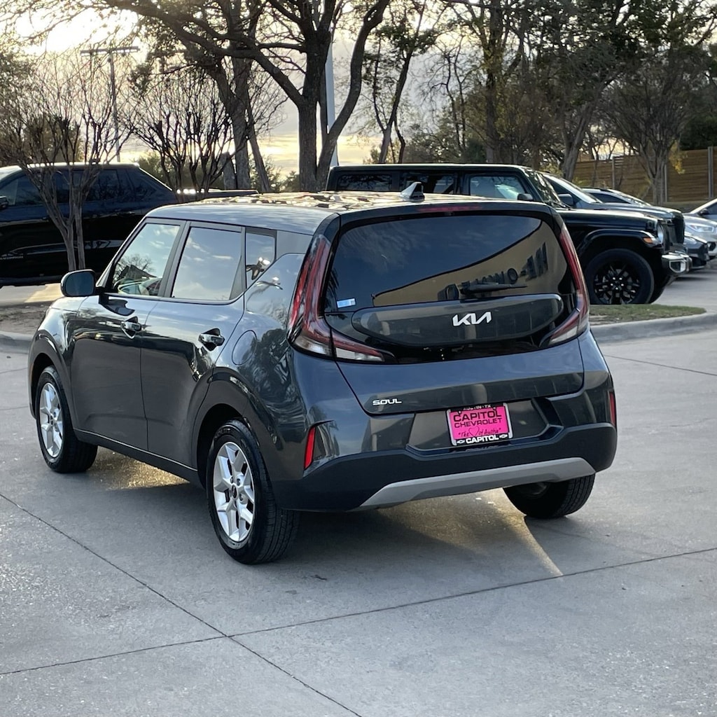 Used 2024 Kia Soul LX Hatchback