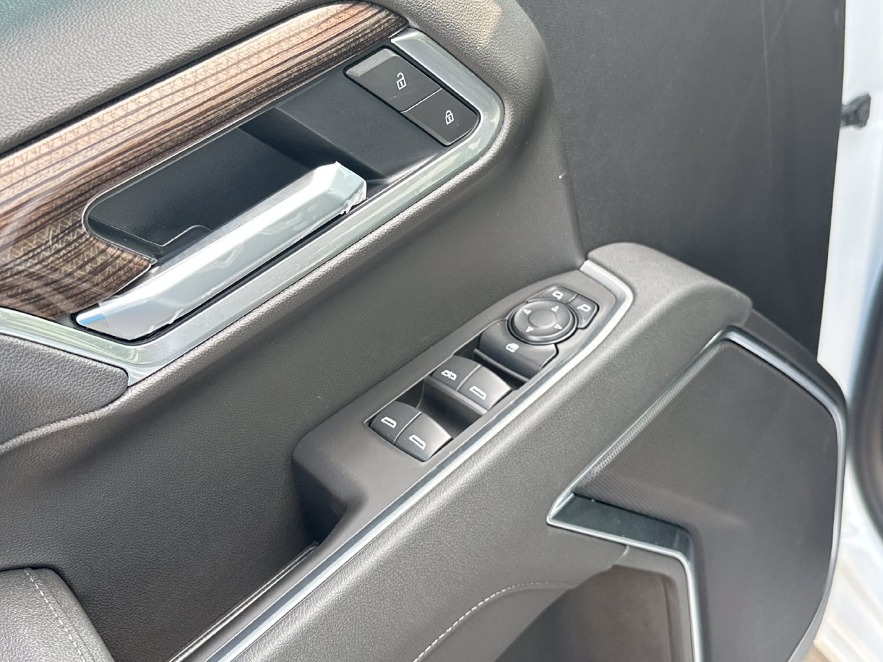 2026 Chevrolet Silverado 1500 RST - Photo 12