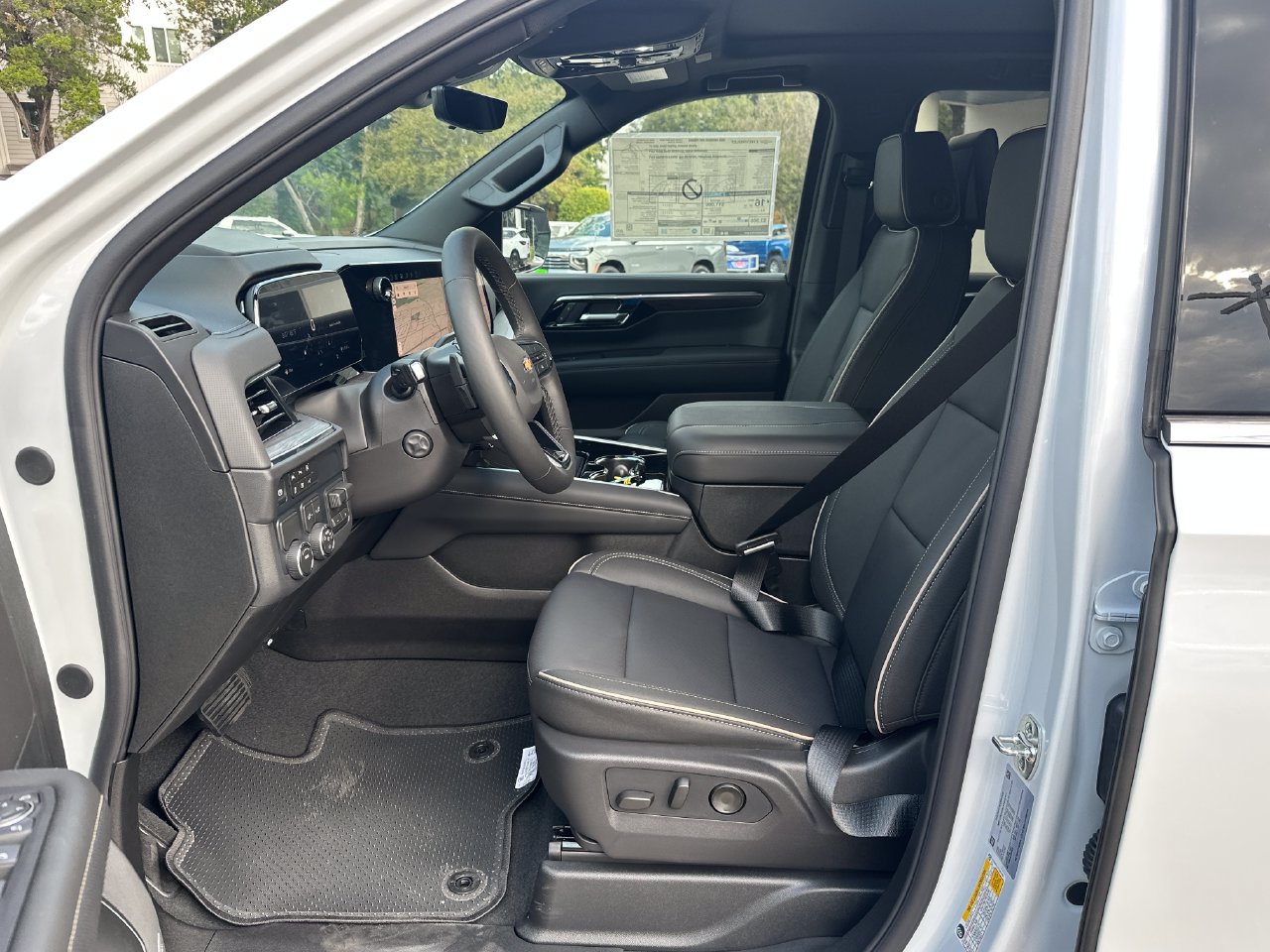 2026 Chevrolet Suburban Premier - Photo 9