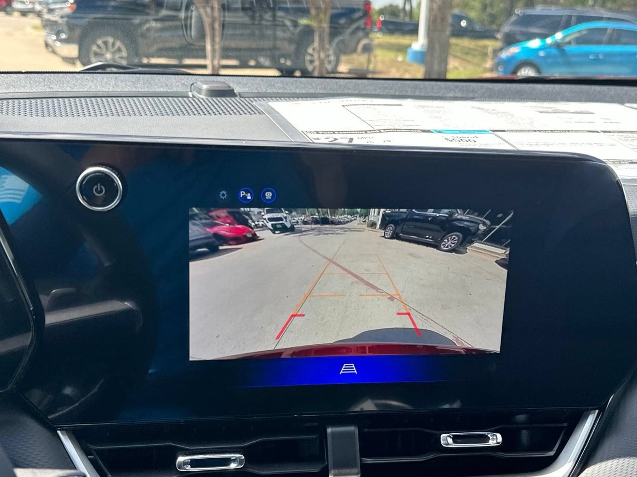 2027 Chevrolet Equinox LT - Photo 21