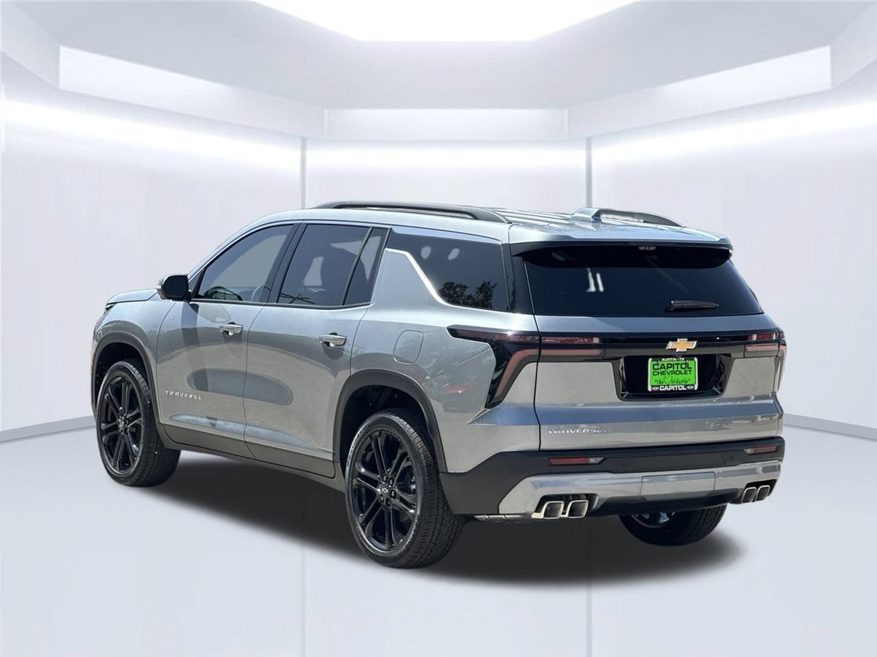 2027 Chevrolet Traverse LT SUV, photo 4