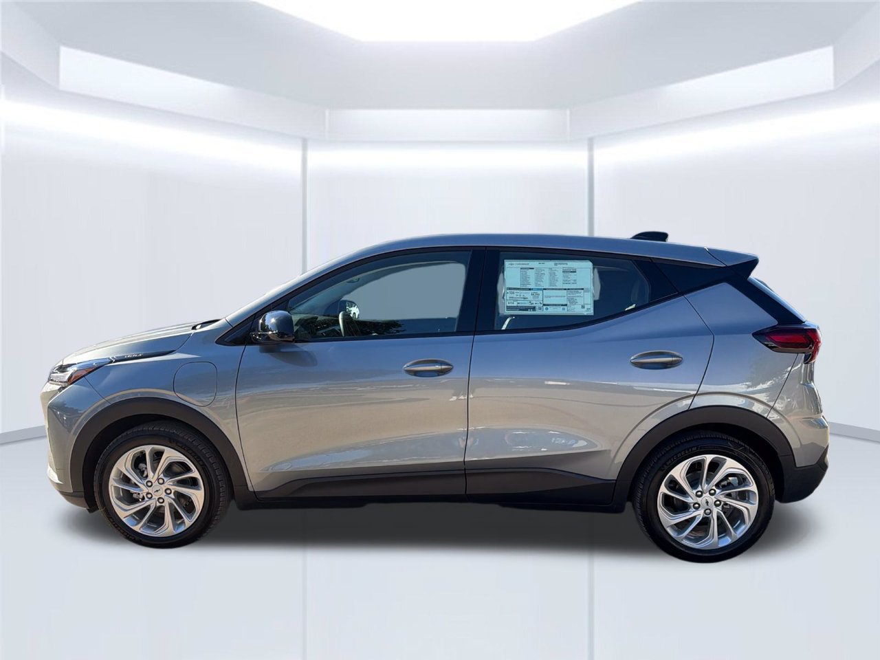 2027 Chevrolet Bolt LT, photo 3