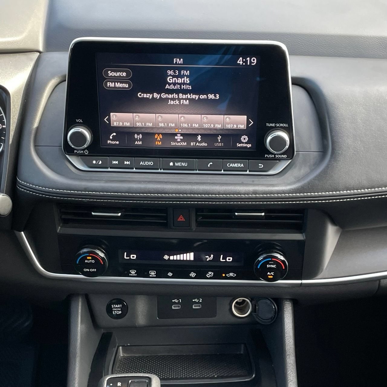 2025 Nissan Rogue SV - Photo 17