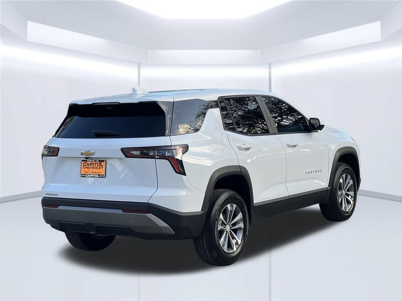 2027 Chevrolet Equinox LT SUV, photo 6