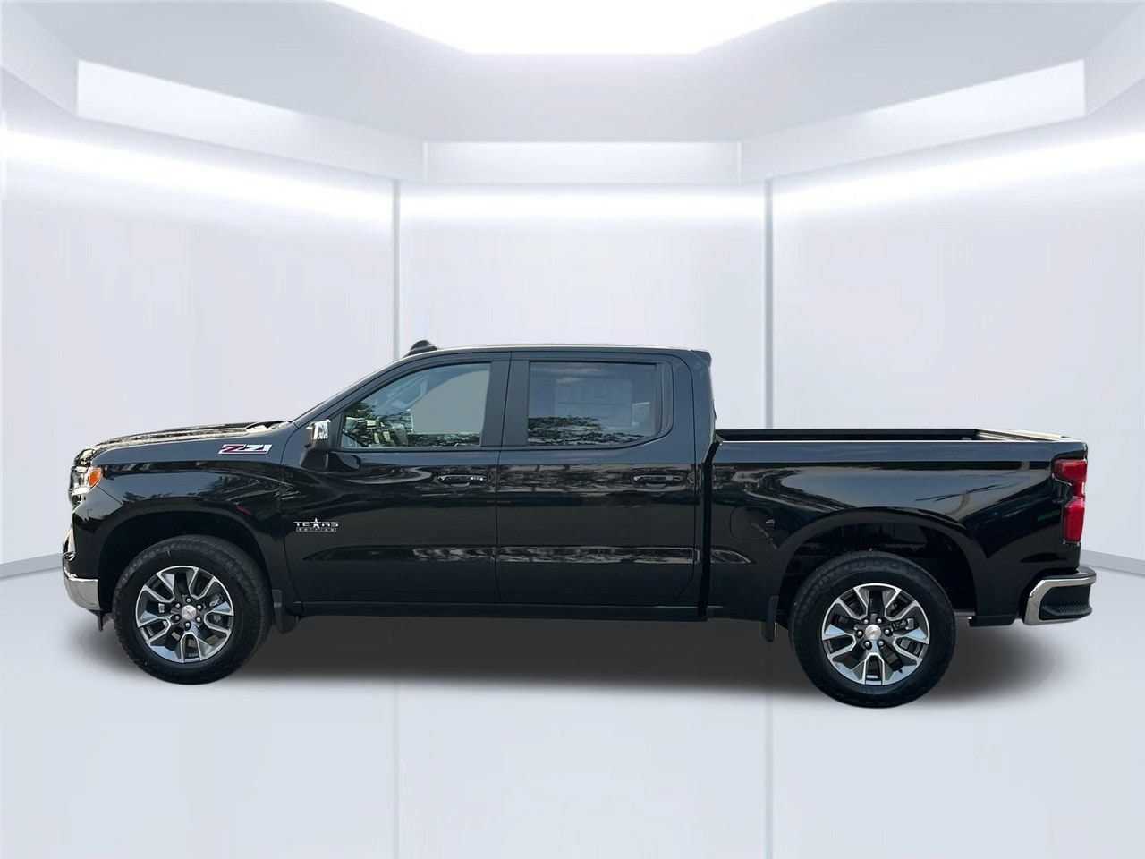 2026 Chevrolet Silverado 1500 LT Truck, photo 2