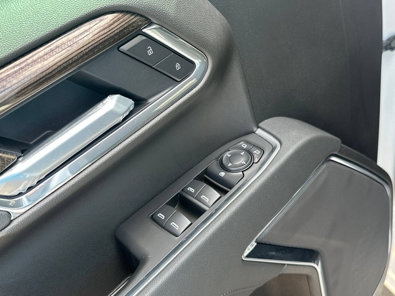 2026 Chevrolet Silverado 1500 LT Trail Boss Truck, photo 12