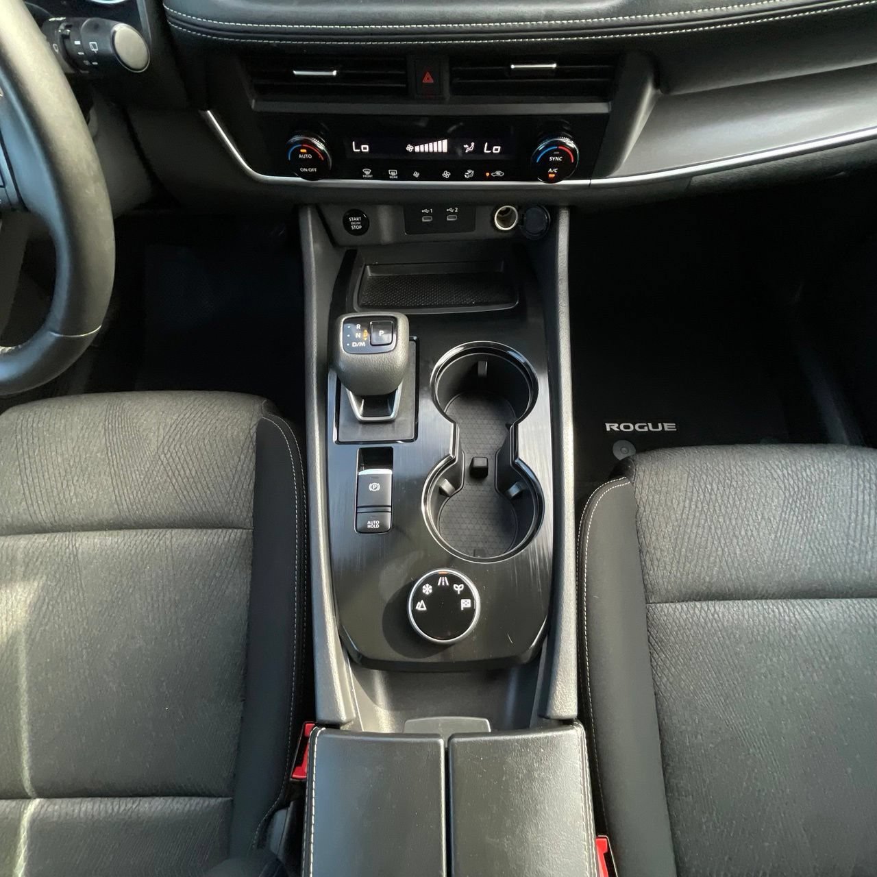 2025 Nissan Rogue SV - Photo 19