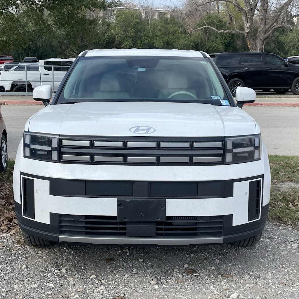 Used 2025 Hyundai Santa Fe SE SUV