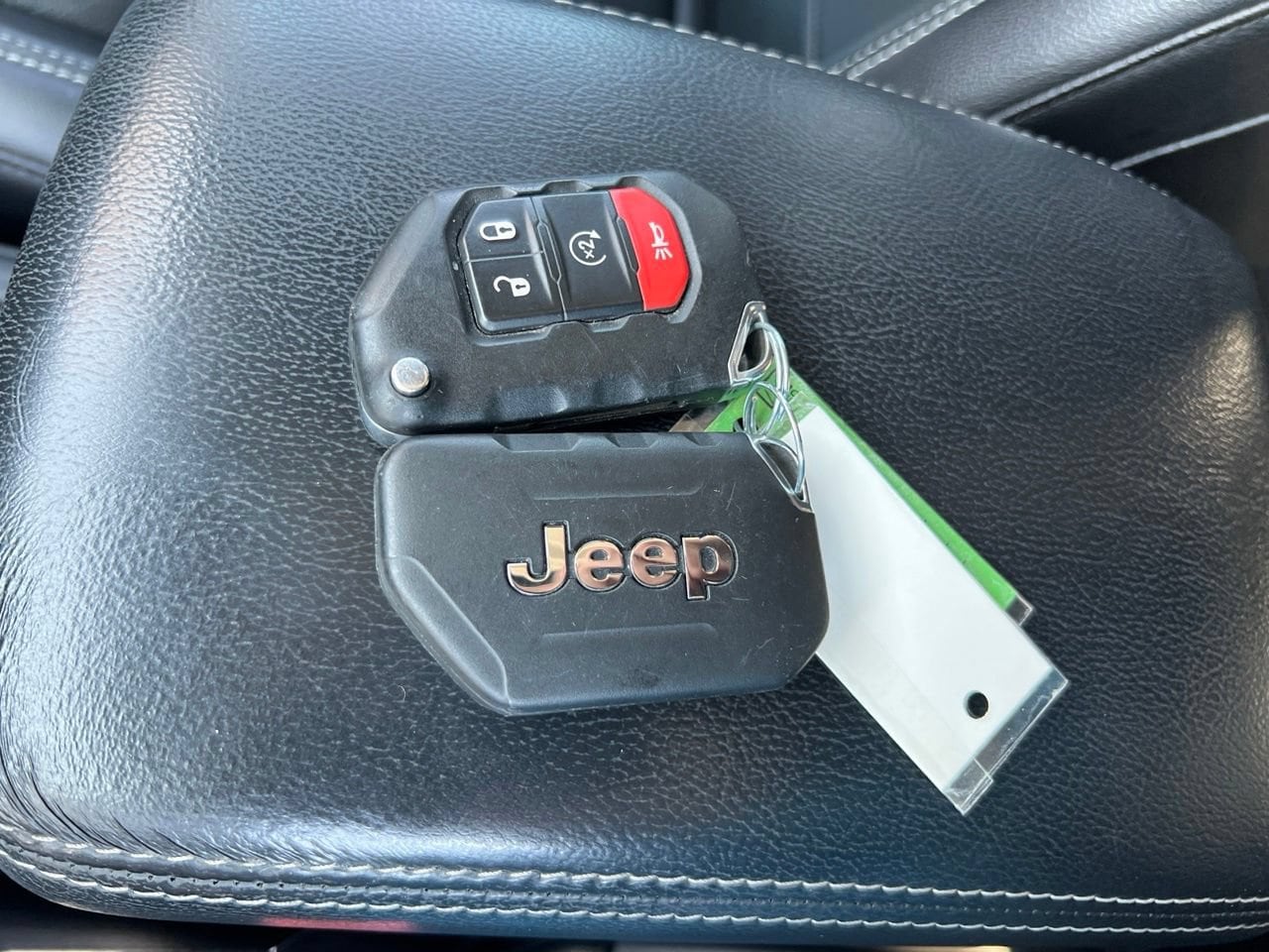 Used 2018 Black Jeep Sahara 4x4 image 27