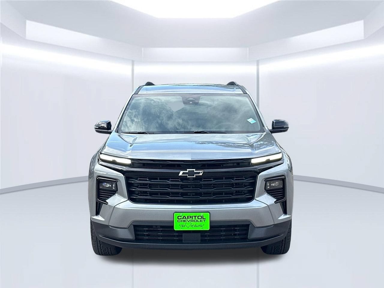 2027 Chevrolet Traverse LT SUV, photo 8