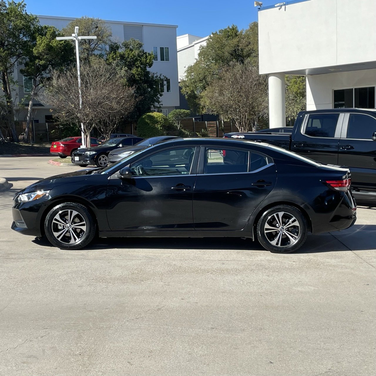 2022 Nissan Sentra SV photo 2