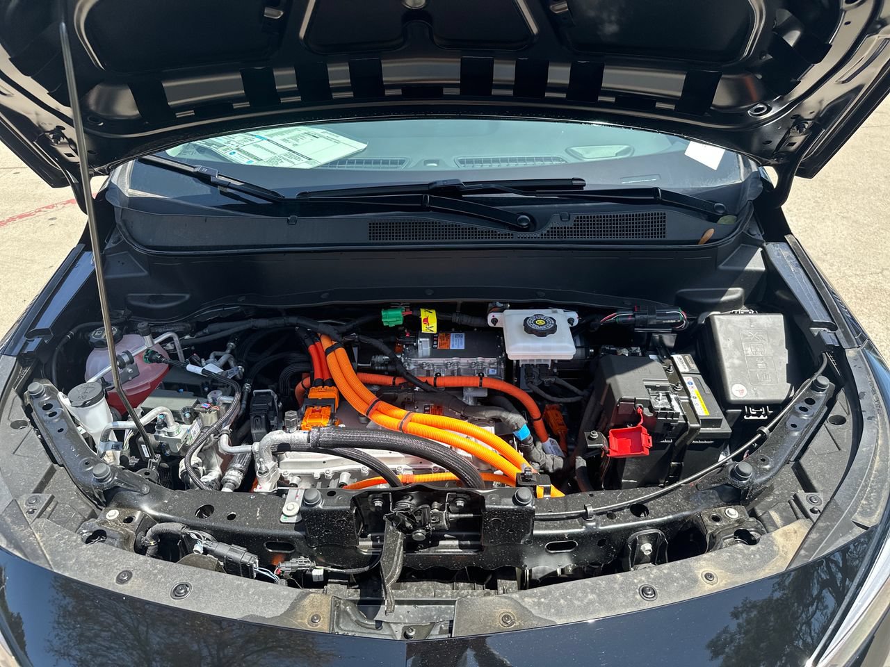 2027 Chevrolet Bolt LT - Photo 28