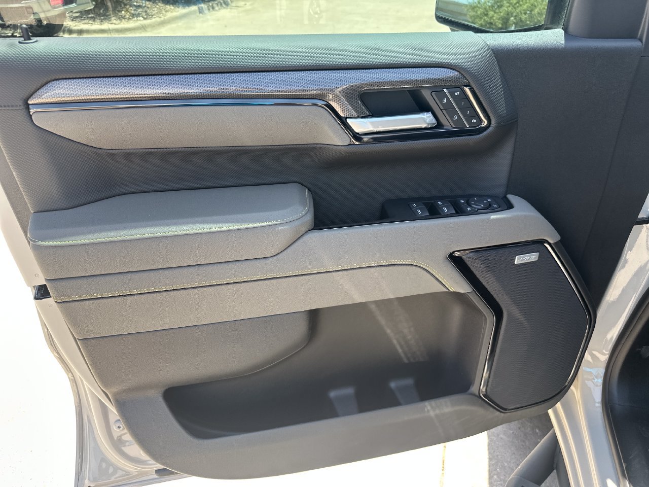 2026 Chevrolet Silverado 1500 ZR2 Truck, photo 12