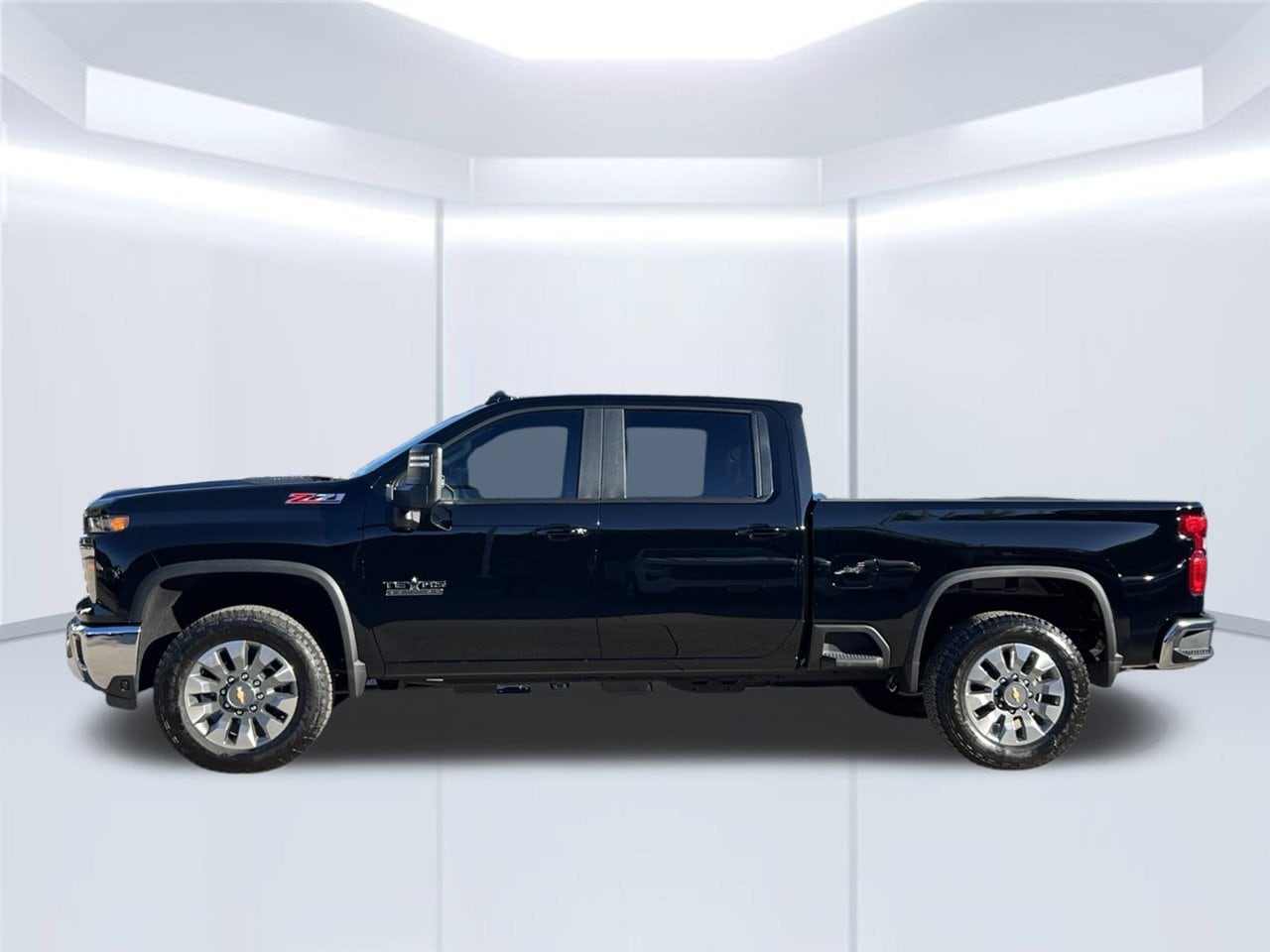 2026 Chevrolet Silverado 2500 HD LT Truck, photo 3