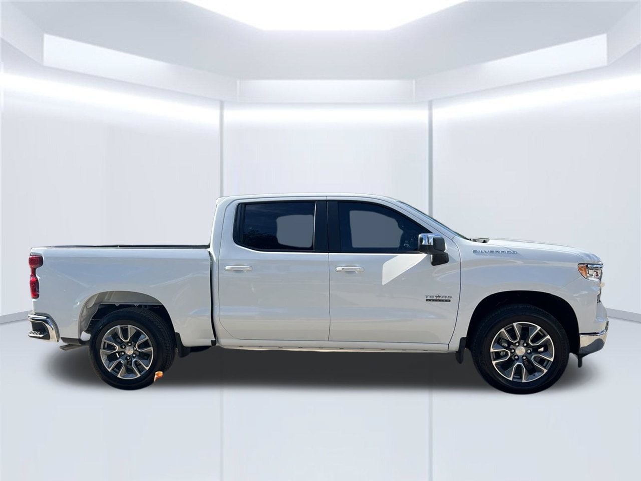 2026 Chevrolet Silverado 1500 LT - Photo 8