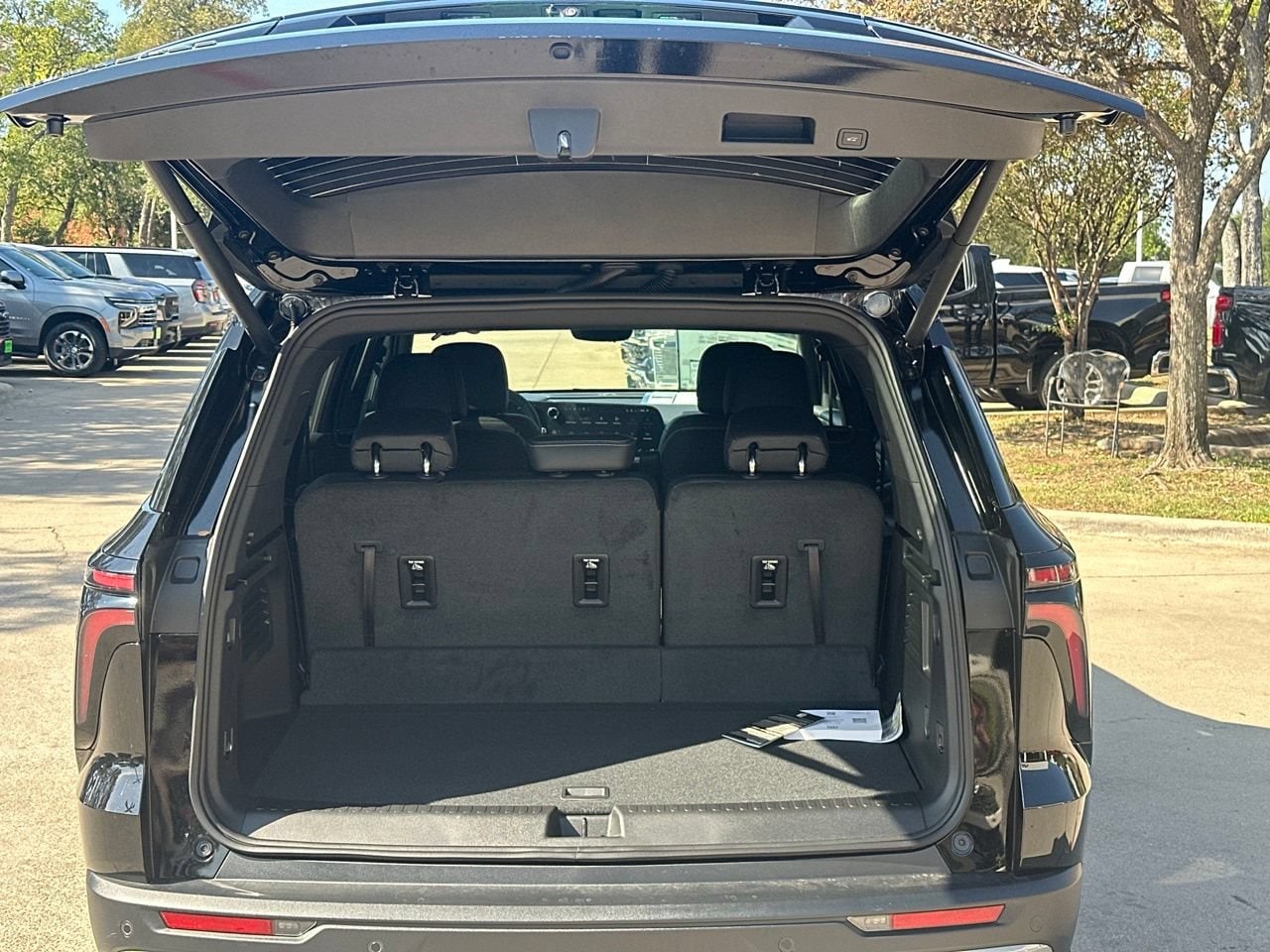 2027 Chevrolet Traverse LT, photo 28