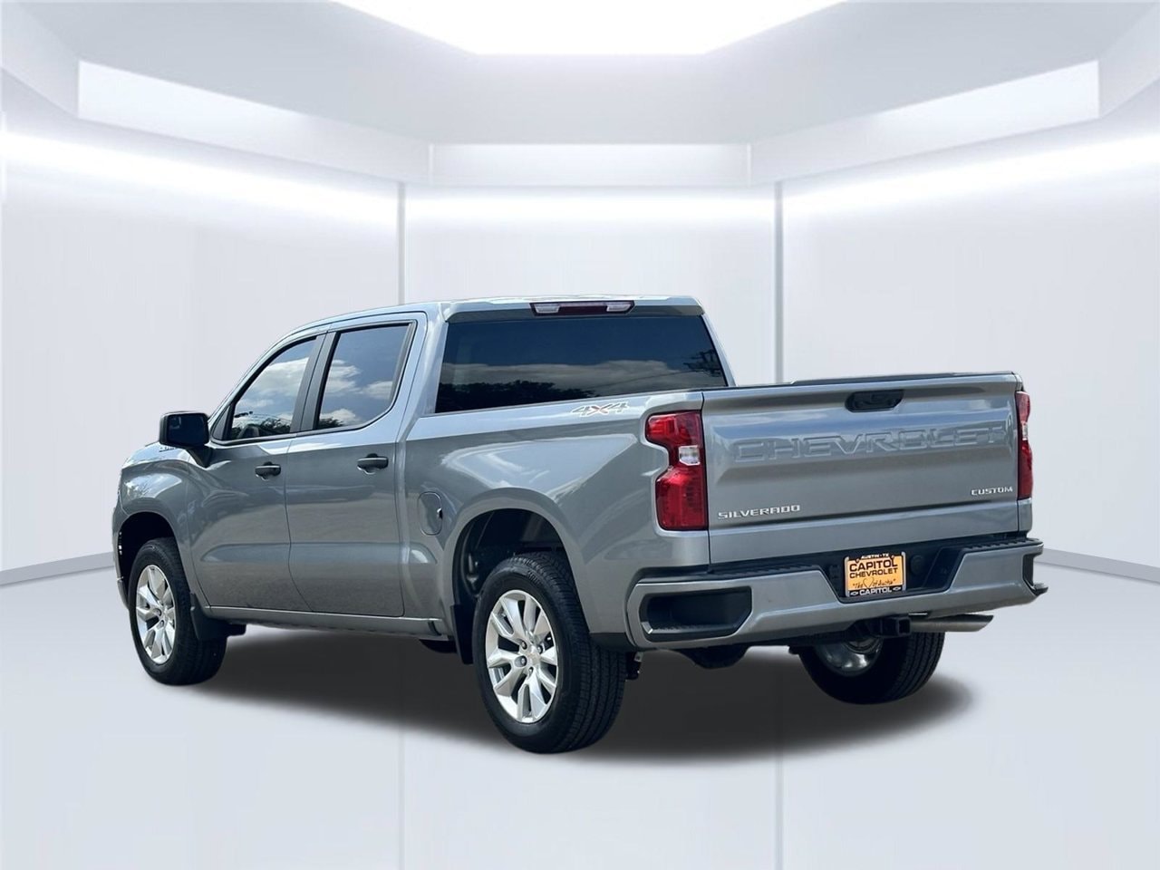 2026 Chevrolet Silverado 1500 Custom - Photo 5