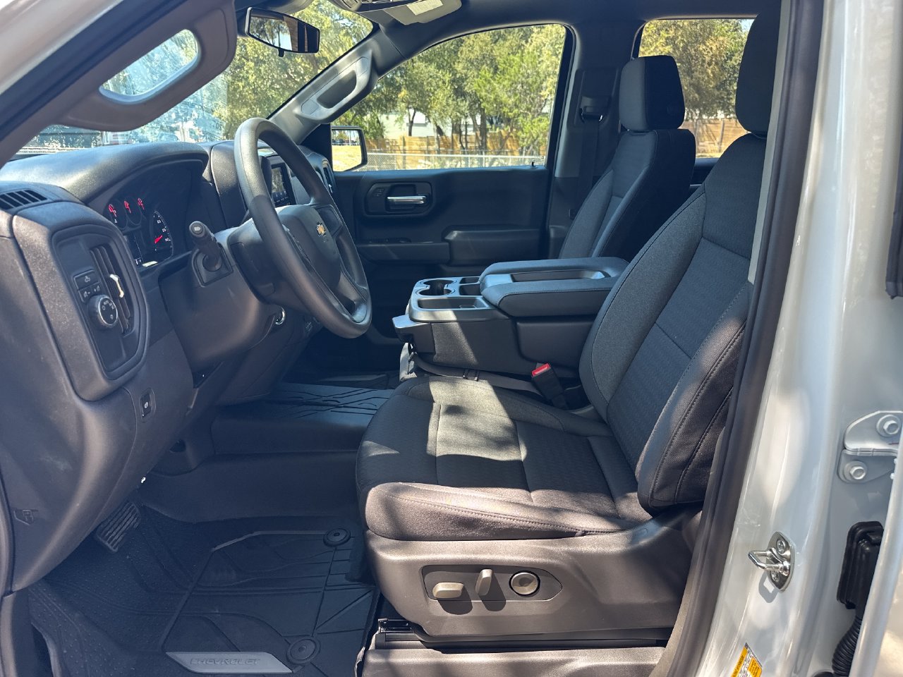 2026 Chevrolet Silverado 1500 Custom - Photo 9
