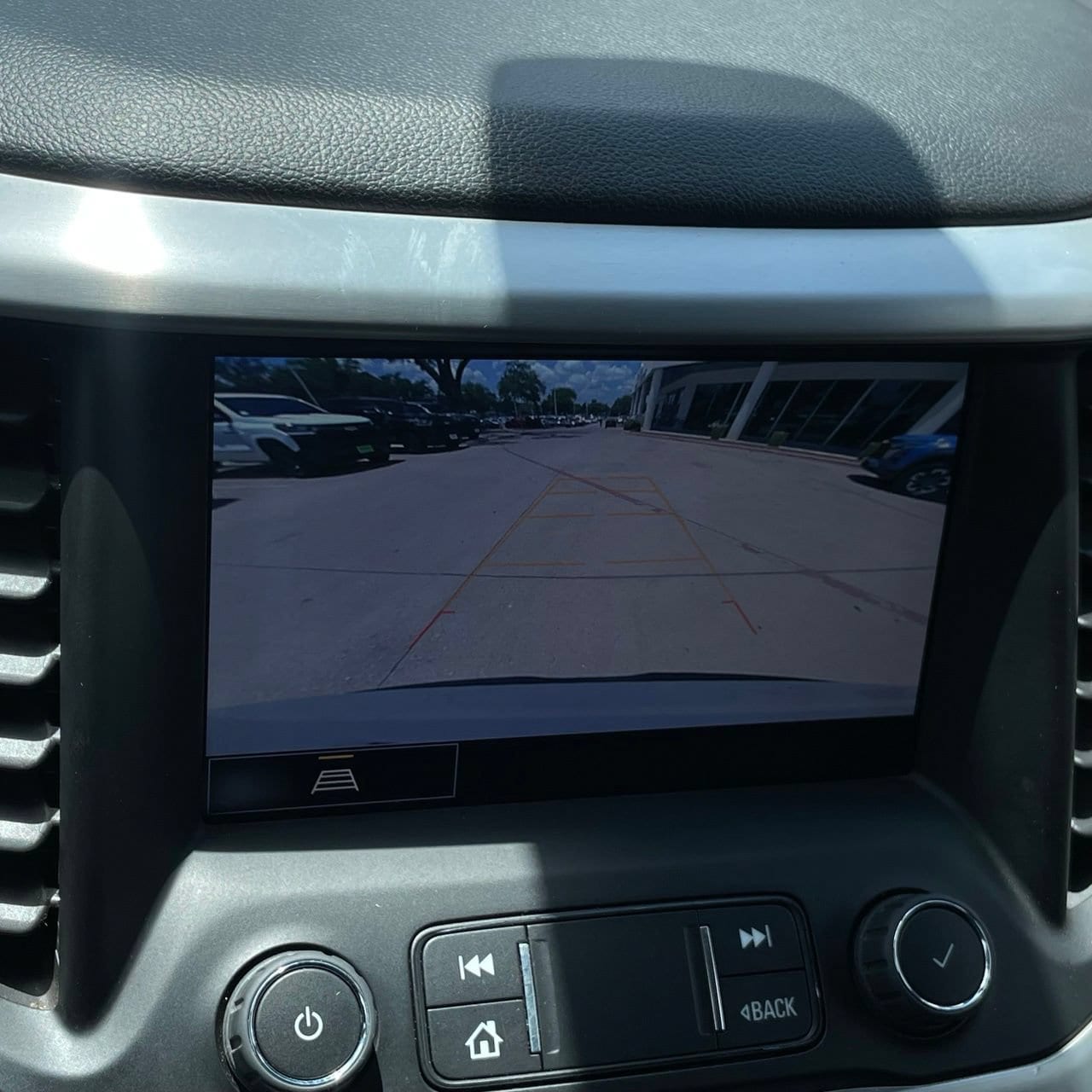 2023 GMC Acadia SLT - Photo 18