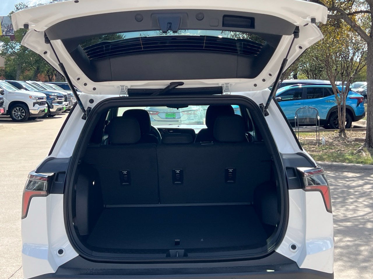 2027 Chevrolet Equinox LT SUV, photo 23