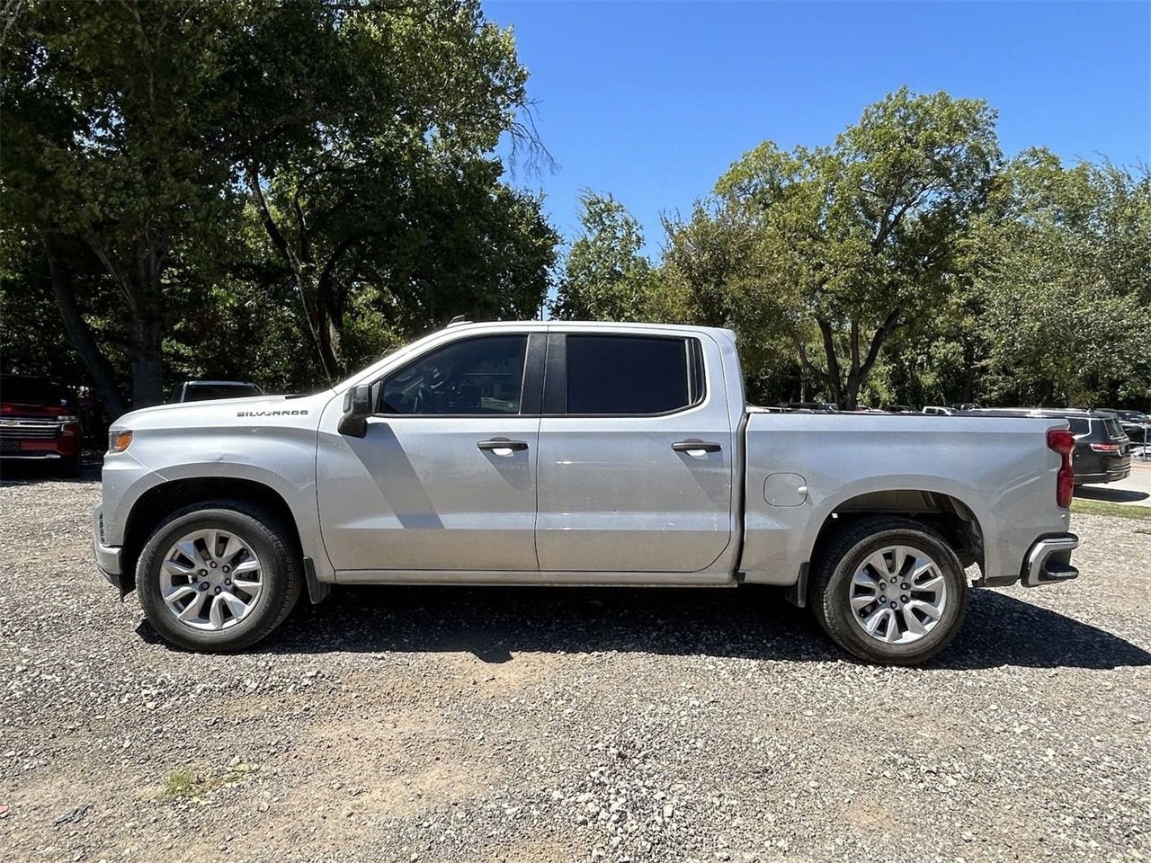 Used 2022 Chevrolet Silverado 1500 Limited Custom with VIN 1GCPWBEK3NZ231416 for sale in Austin, TX