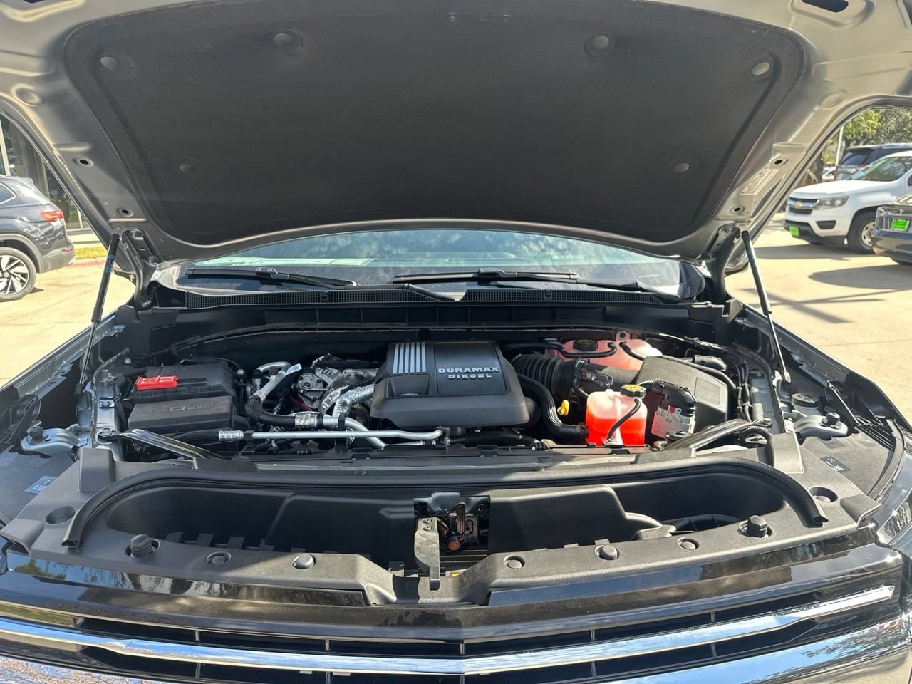 2026 Chevrolet Suburban LT, photo 28