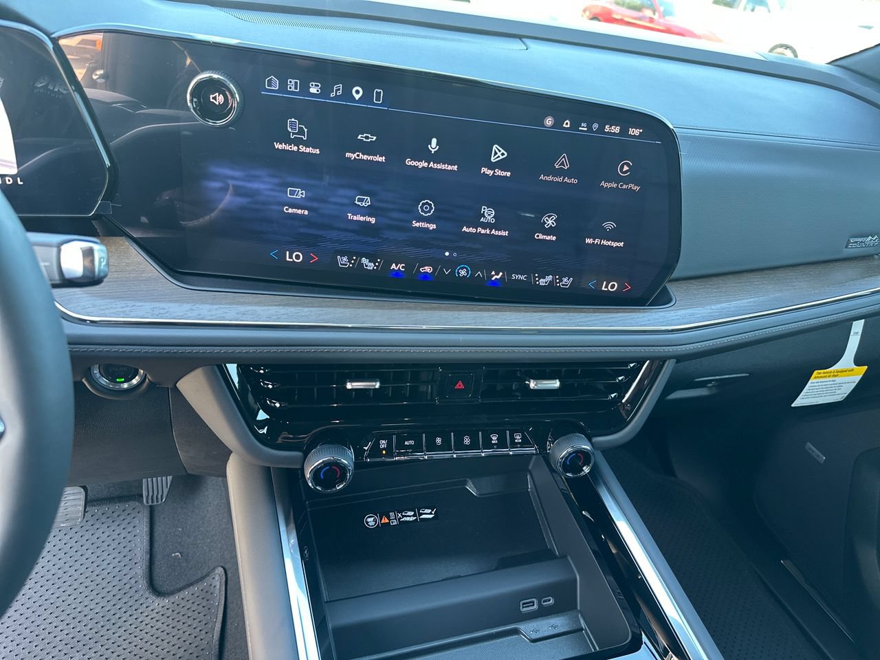 2026 Chevrolet Suburban High Country, photo 19