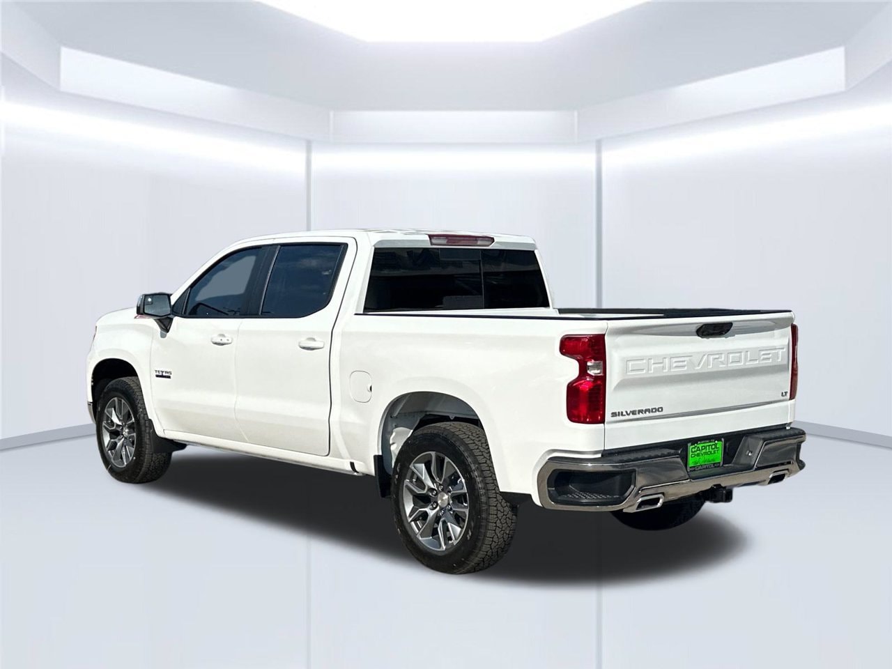 2026 Chevrolet Silverado 1500 LT Truck, photo 3