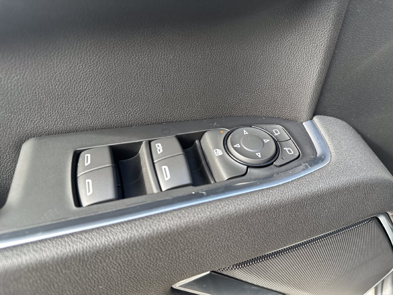 2026 Chevrolet Silverado 1500 RST - Photo 10