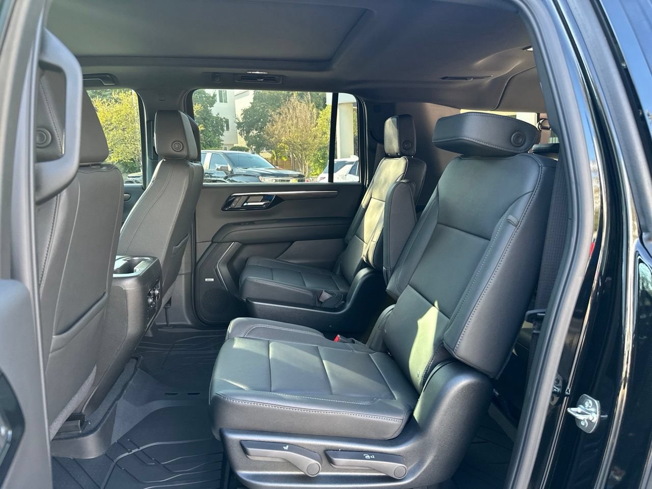 2026 Chevrolet Suburban Z71, photo 23