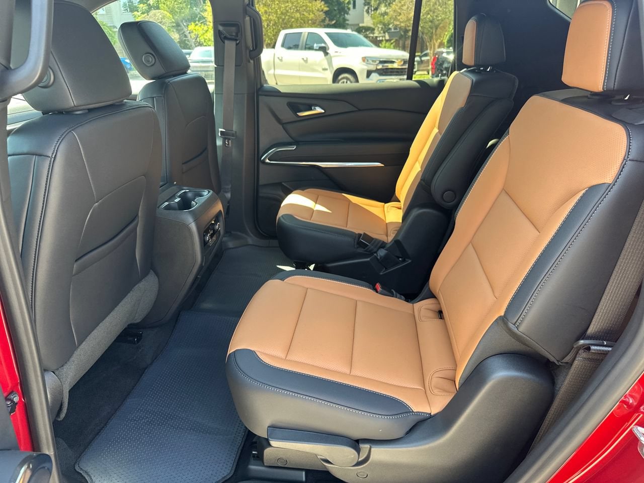 2027 Chevrolet Traverse Z71 SUV, photo 24
