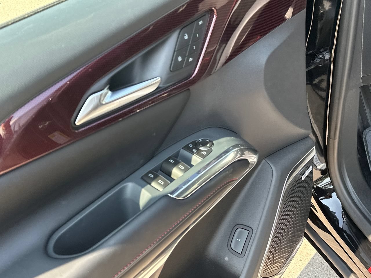 2027 Chevrolet Traverse RS SUV, photo 23