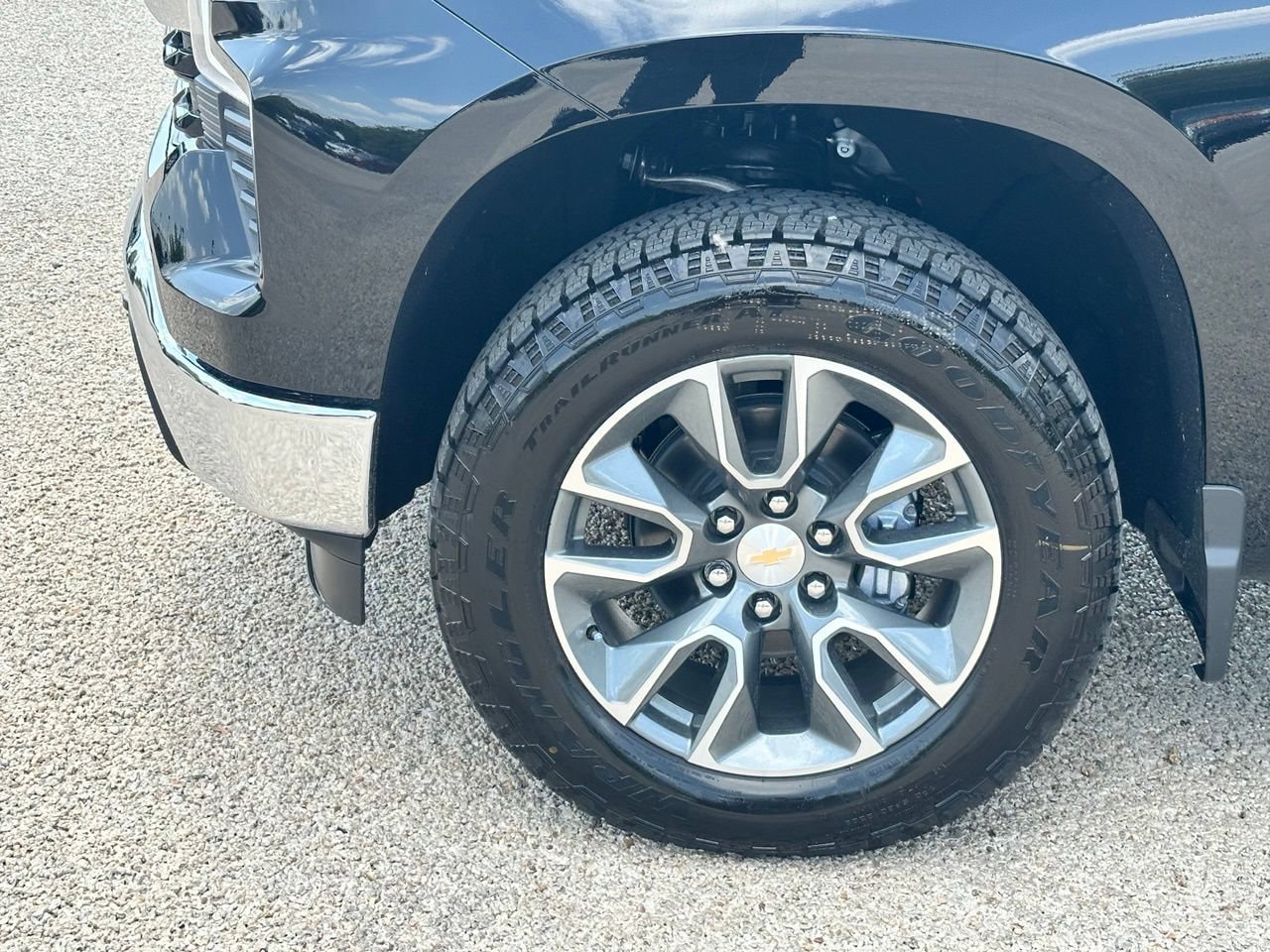 2026 Chevrolet Silverado 1500 LT Truck, photo 3