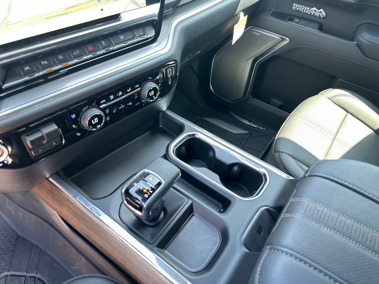 2026 Chevrolet Silverado 1500 High Country - Photo 25