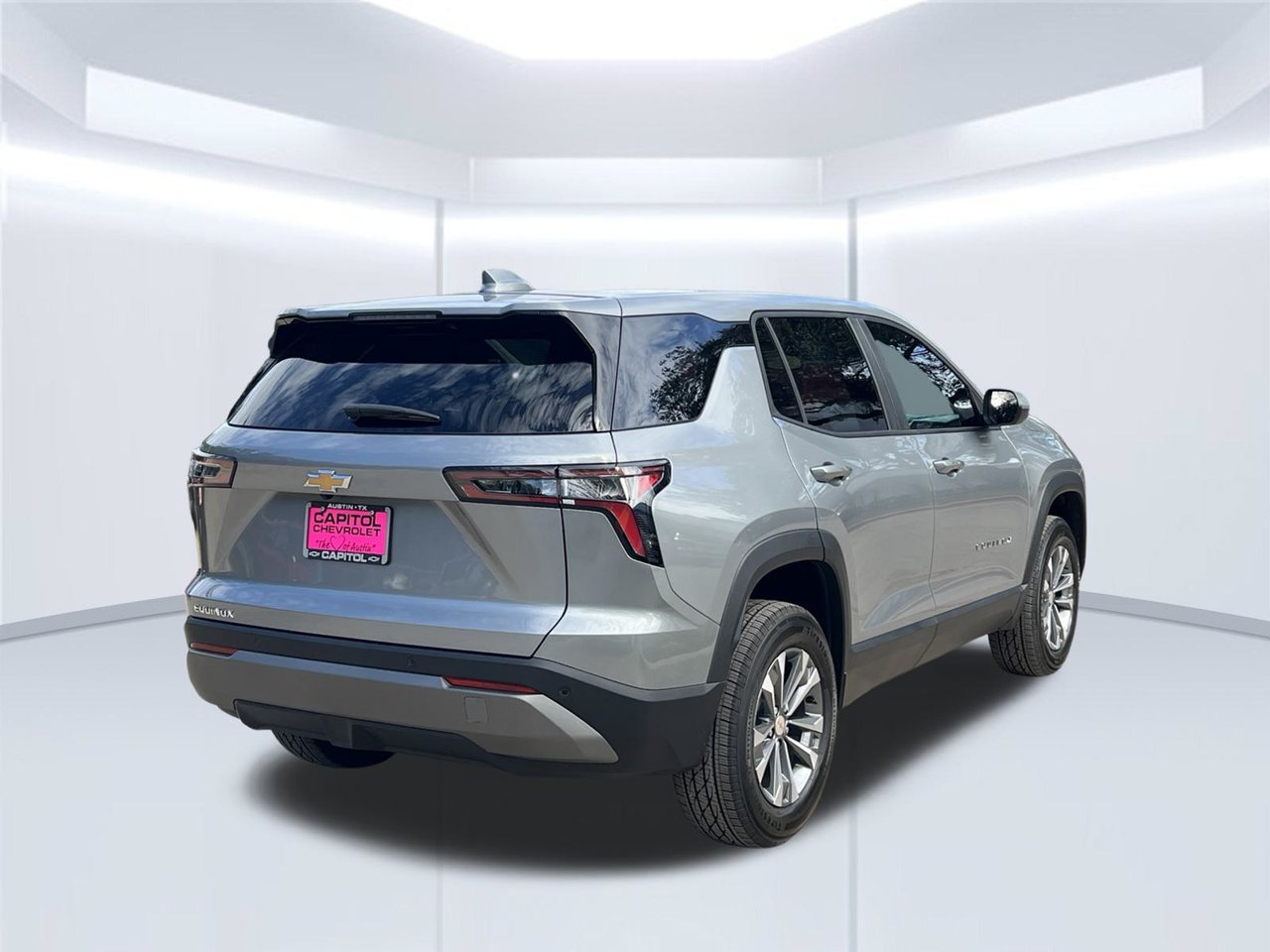 2027 Chevrolet Equinox LT - Photo 5