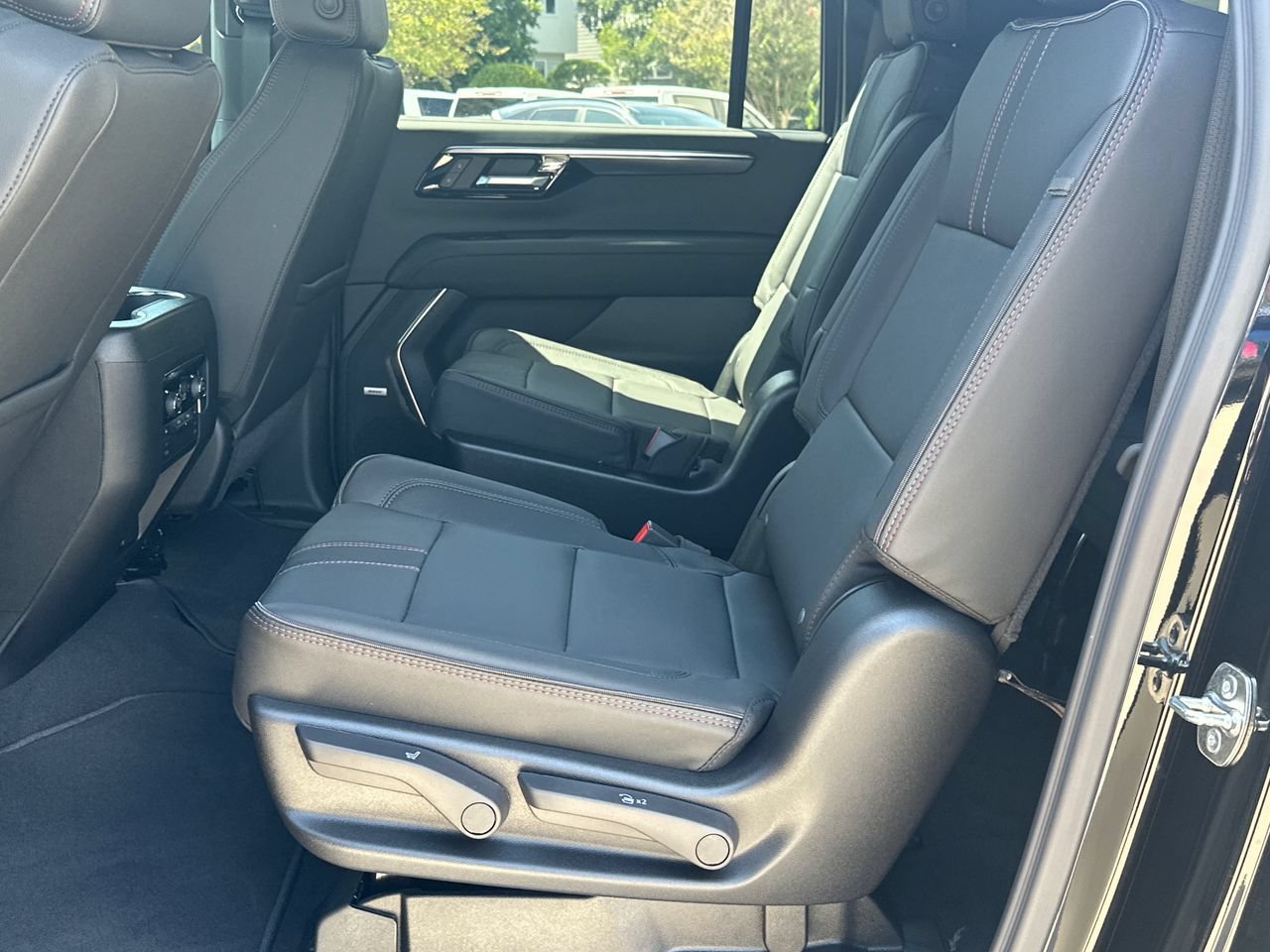 2026 Chevrolet Suburban RST SUV, photo 24