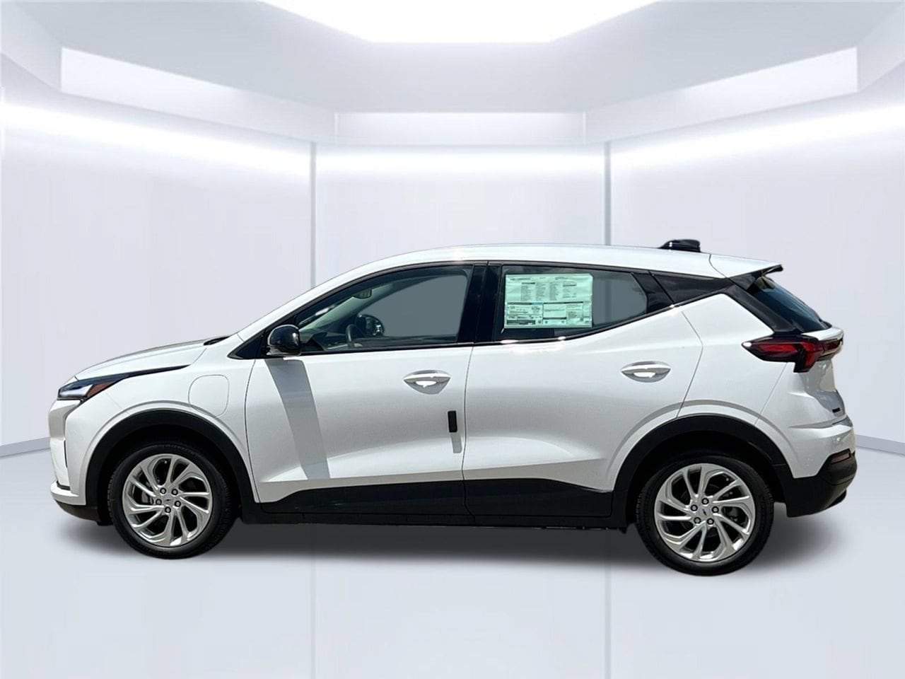 2027 Chevrolet Bolt LT, photo 3