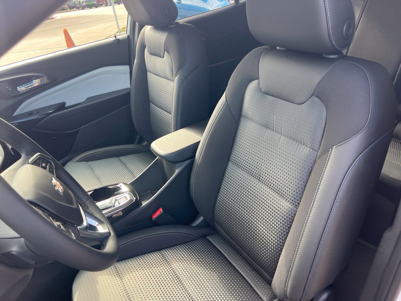 2026 Chevrolet Trax LT - Photo 10